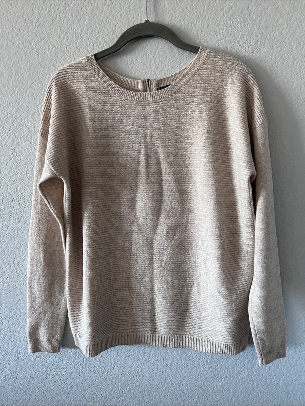 Griffin 100% Cashmere Sz S Beige Crewneck Sweater Back Zip Excellent Condition